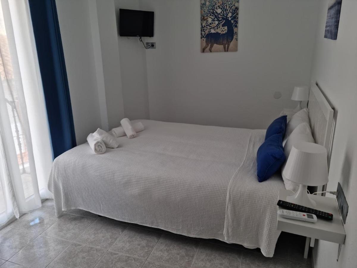 Hostal Nerjasol מראה חיצוני תמונה