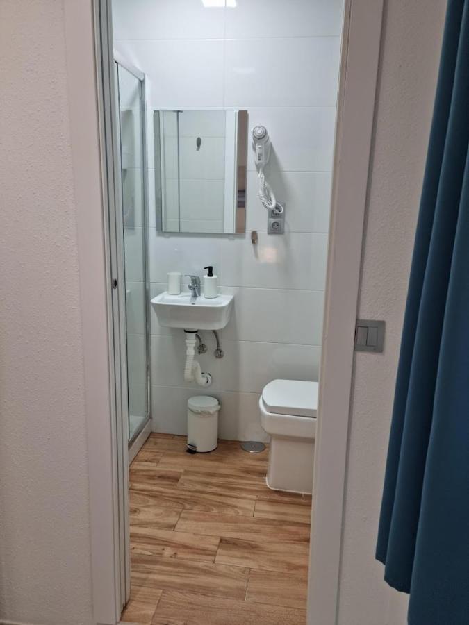 Hostal Nerjasol מראה חיצוני תמונה